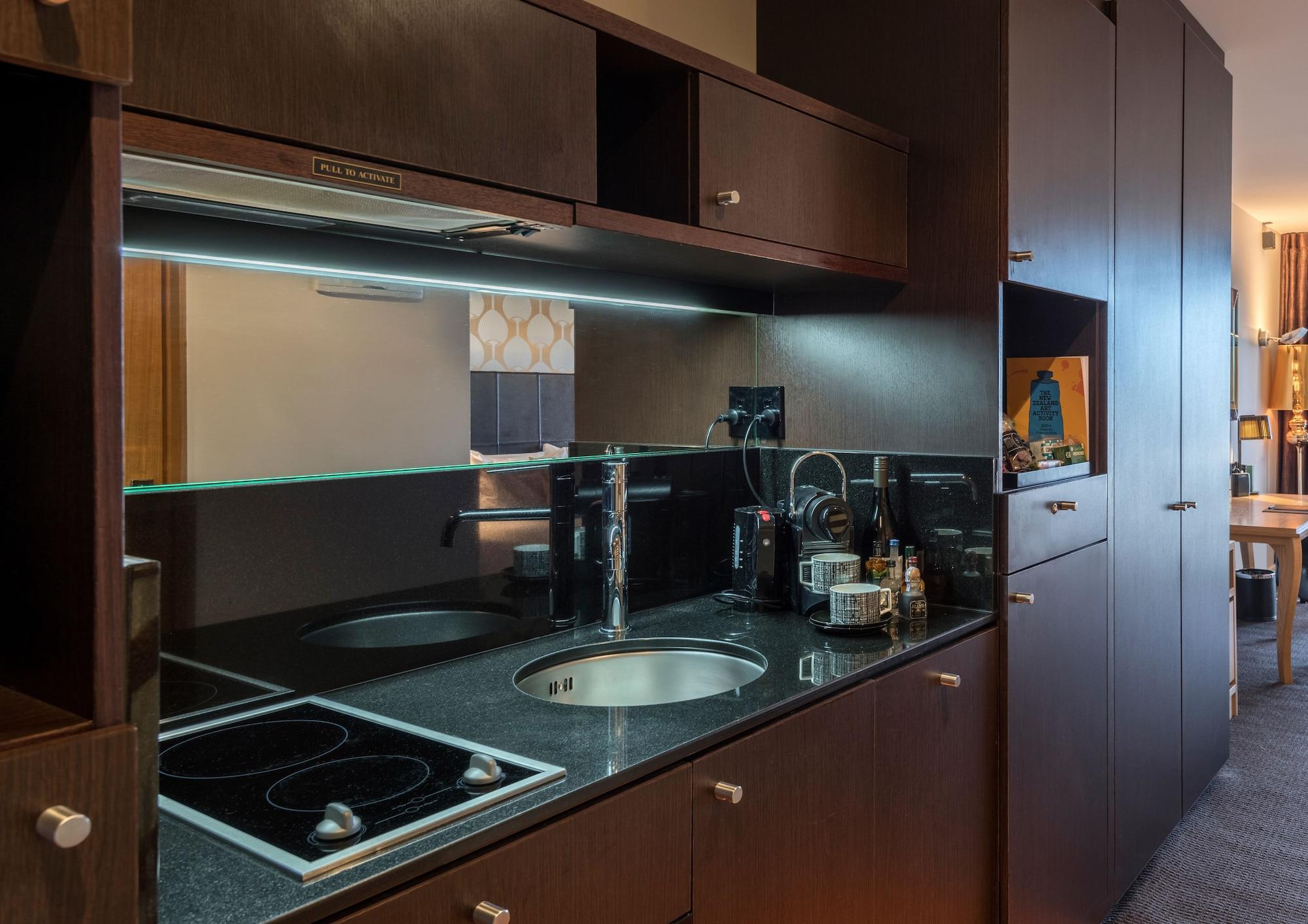 Museum Apartment Hotel, Independent Collection By Evt Wellington Exterior foto A kitchen in a serviced apartment