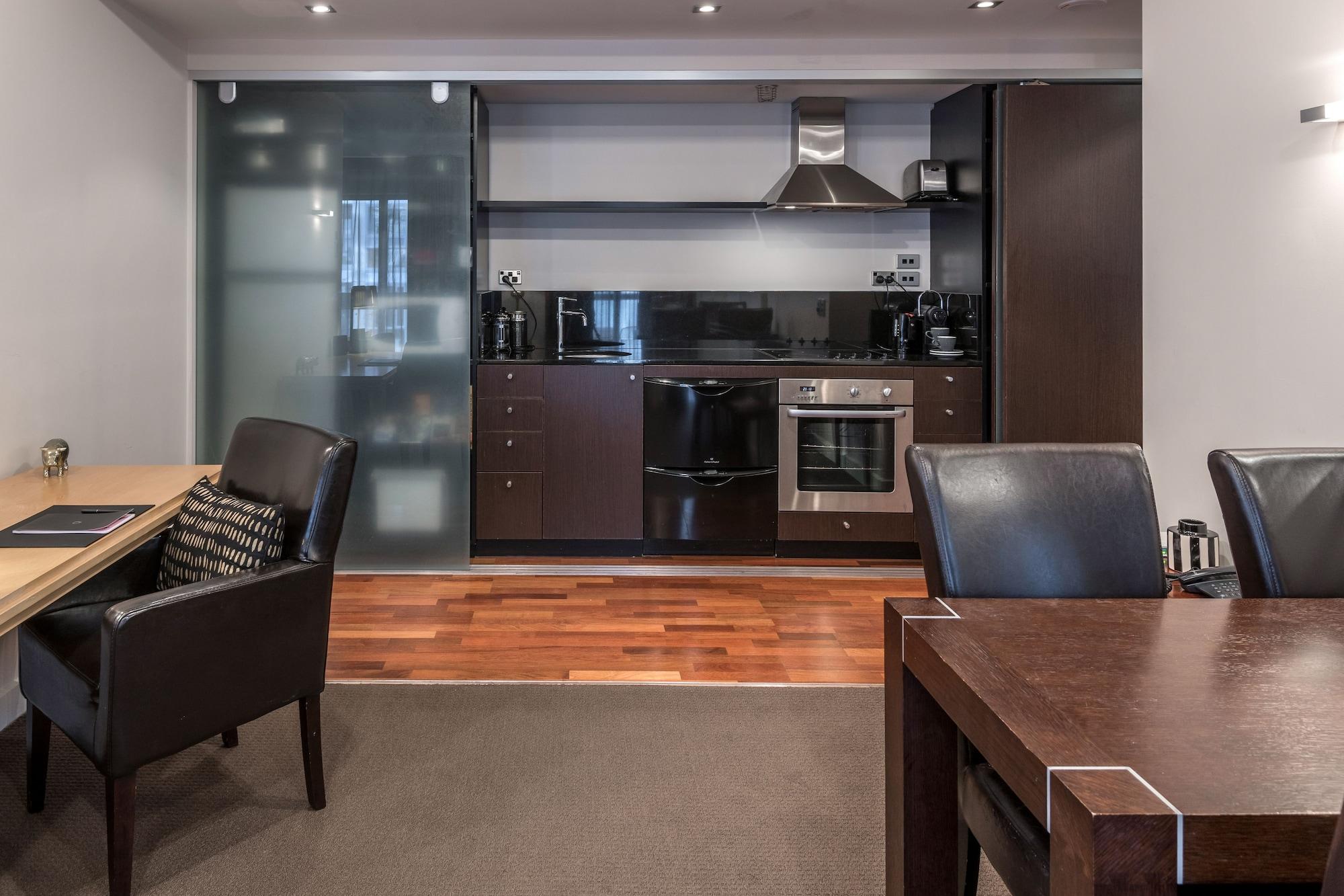 Museum Apartment Hotel, Independent Collection By Evt Wellington Exterior foto A kitchen in a serviced apartment